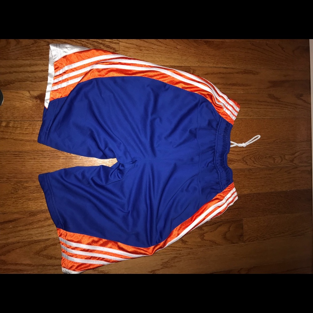 COPY - Adidas Knicks basketball shorts size M